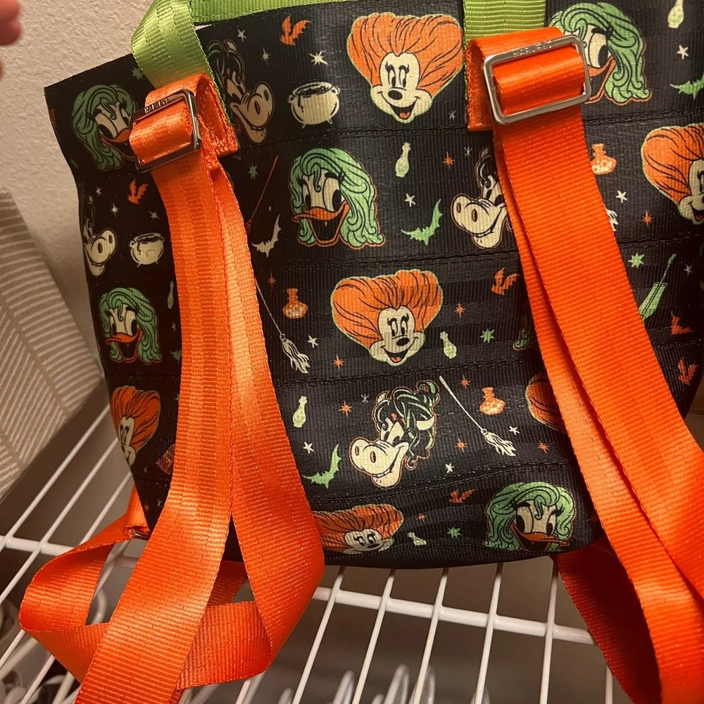 Disney Harveys Hocus Pocus Backpack 2024 Parks Halloween Seat Belt Bag - Picture 2 of 4